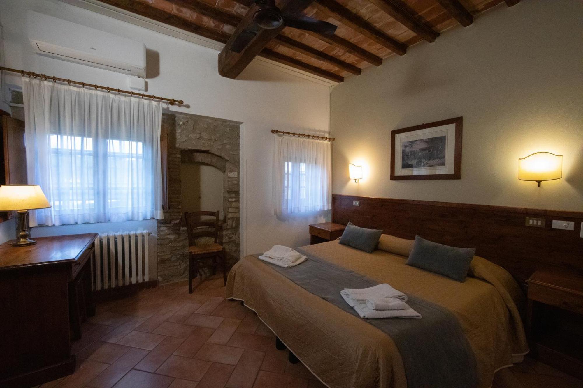 Tenuta Decimo - Il Borgo Di Mariano San Gimignano Exterior photo